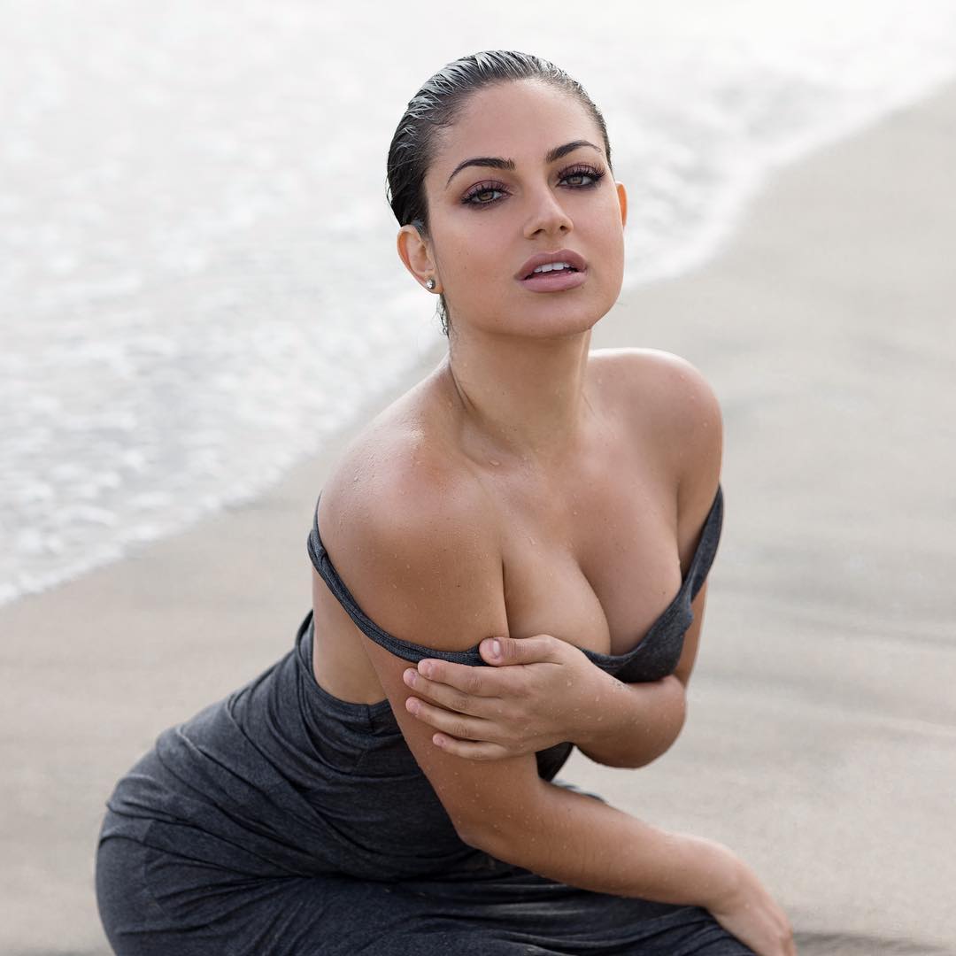 51 Inanna Sarkis Nude Pictures Which Will Make You Succumb To Her | Best Of Comic Books