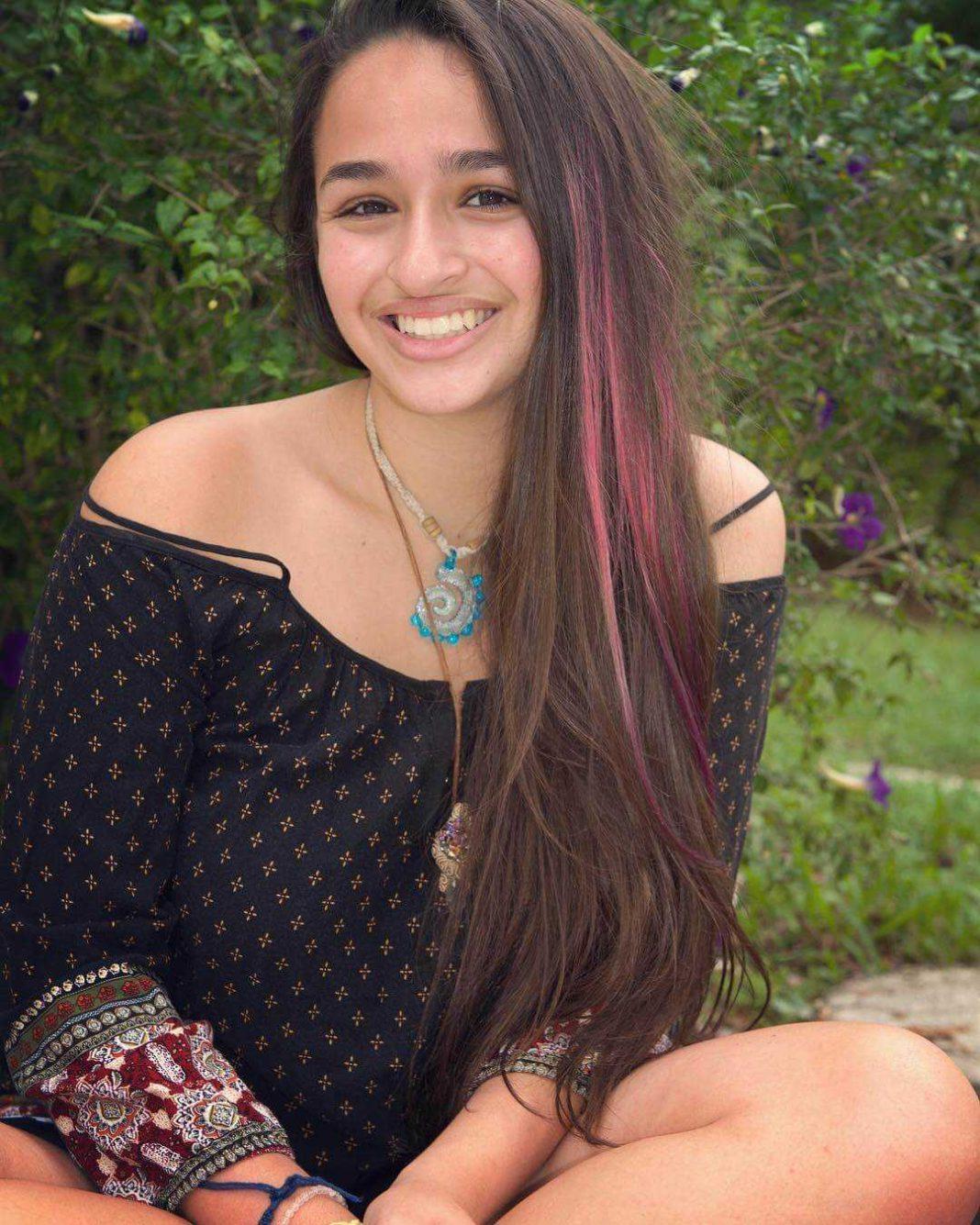 51 Jazz Jennings Nude Pictures Which Make Her The Show Stopper – The