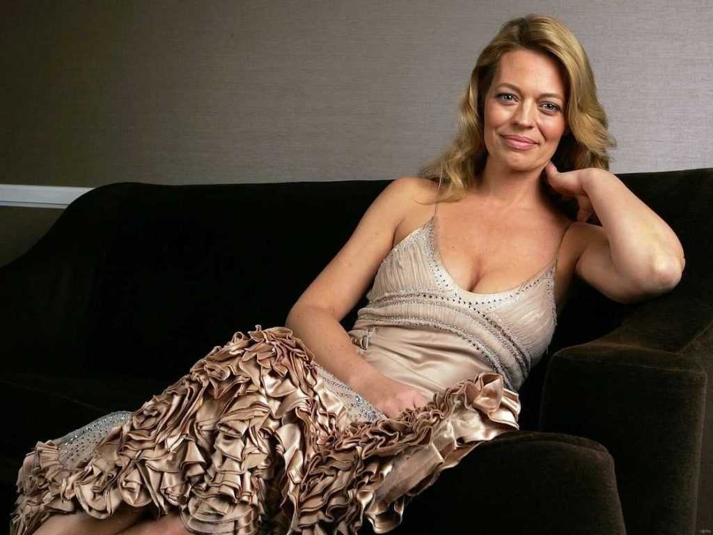 51 Jeri Ryan Nude Pictures Present Her Magnetizing Attractiveness | Best Of Comic Books