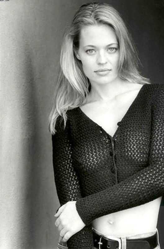 51 Jeri Ryan Nude Pictures Present Her Magnetizing Attractiveness | Best Of Comic Books