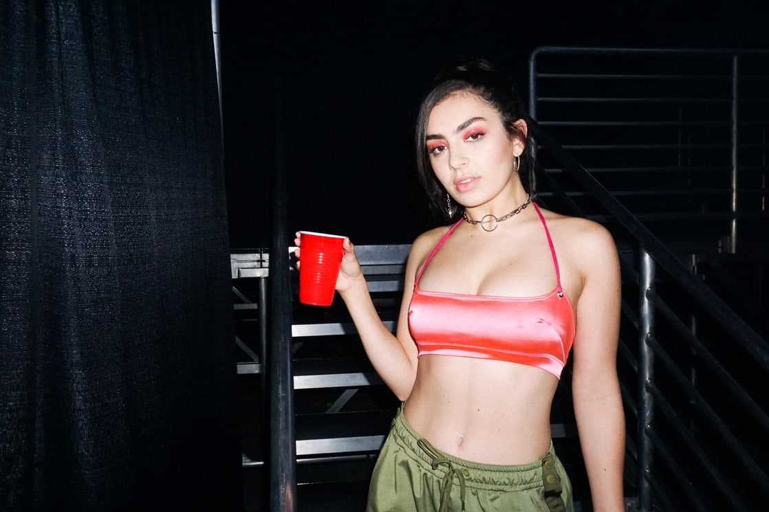 51 Nude Pictures Of Charli XCX That Will Make You Begin To Look All Starry Eyed At Her | Best Of Comic Books