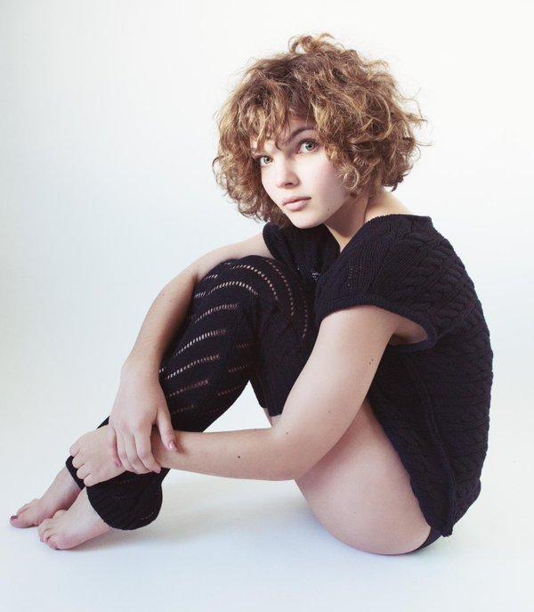 51 Sexy Camren Bicondova Boobs Pictures Which Make Certain To Grab Your Eye | Best Of Comic Books