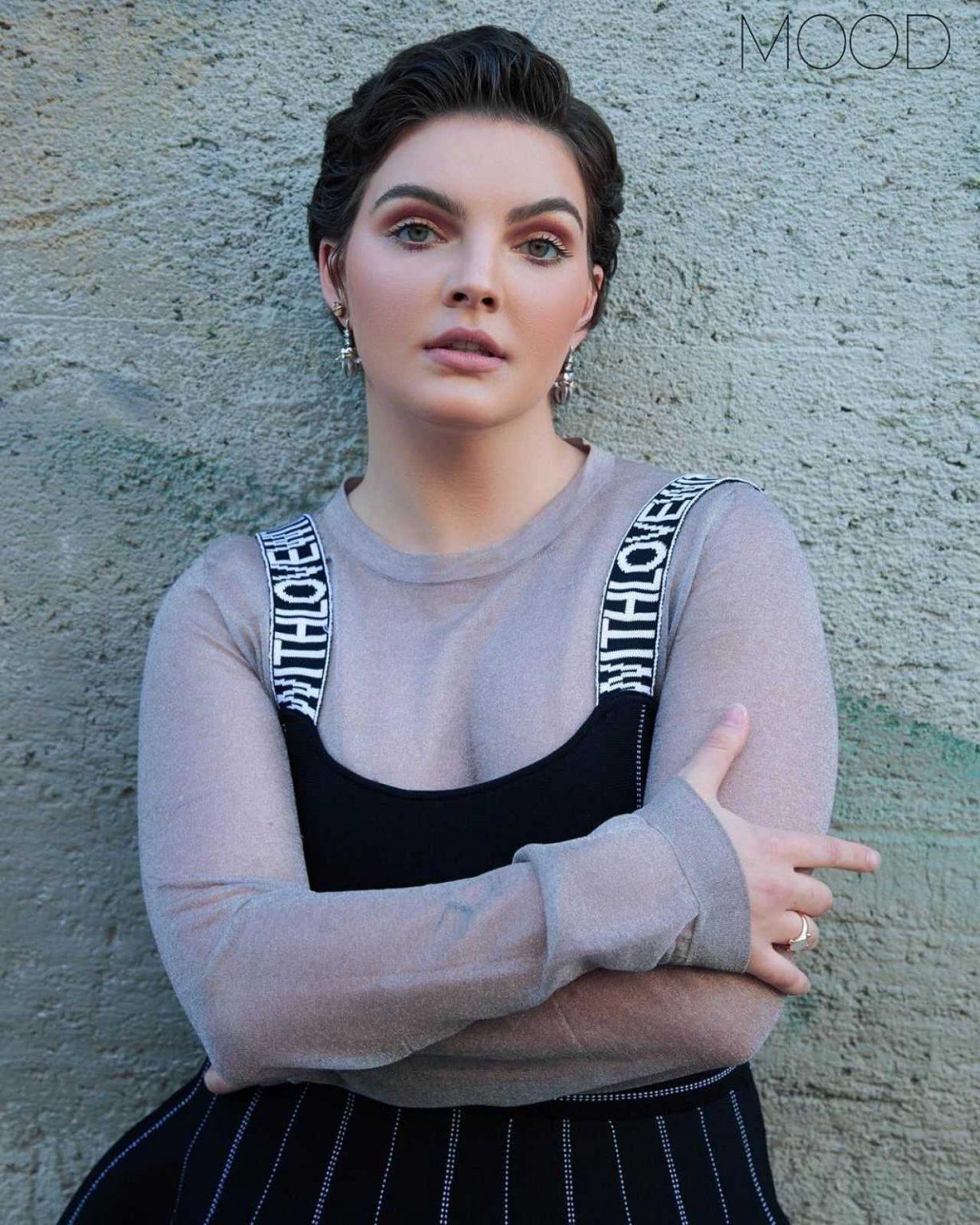 51 Sexy Camren Bicondova Boobs Pictures Which Make Certain To Grab Your Eye | Best Of Comic Books