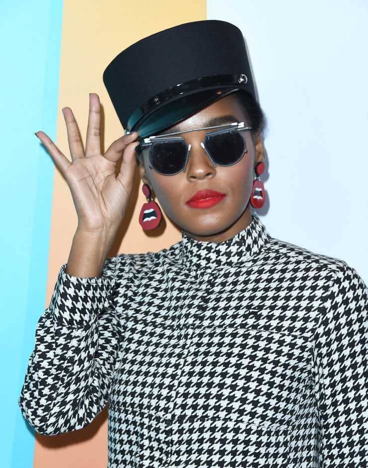 51 Sexy Janelle Monáe Boobs Pictures That Will Make Your Heart Pound For Her | Best Of Comic Books