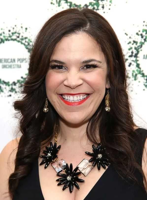 51 Sexy Lindsay Mendez Boobs Pictures That Are Essentially Perfect | Best Of Comic Books