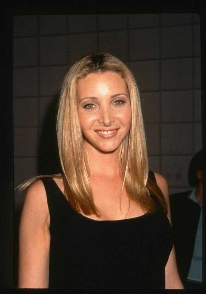 51 Sexy Lisa Kudrow Boobs Pictures Which Will Get All Of You Perspiring | Best Of Comic Books