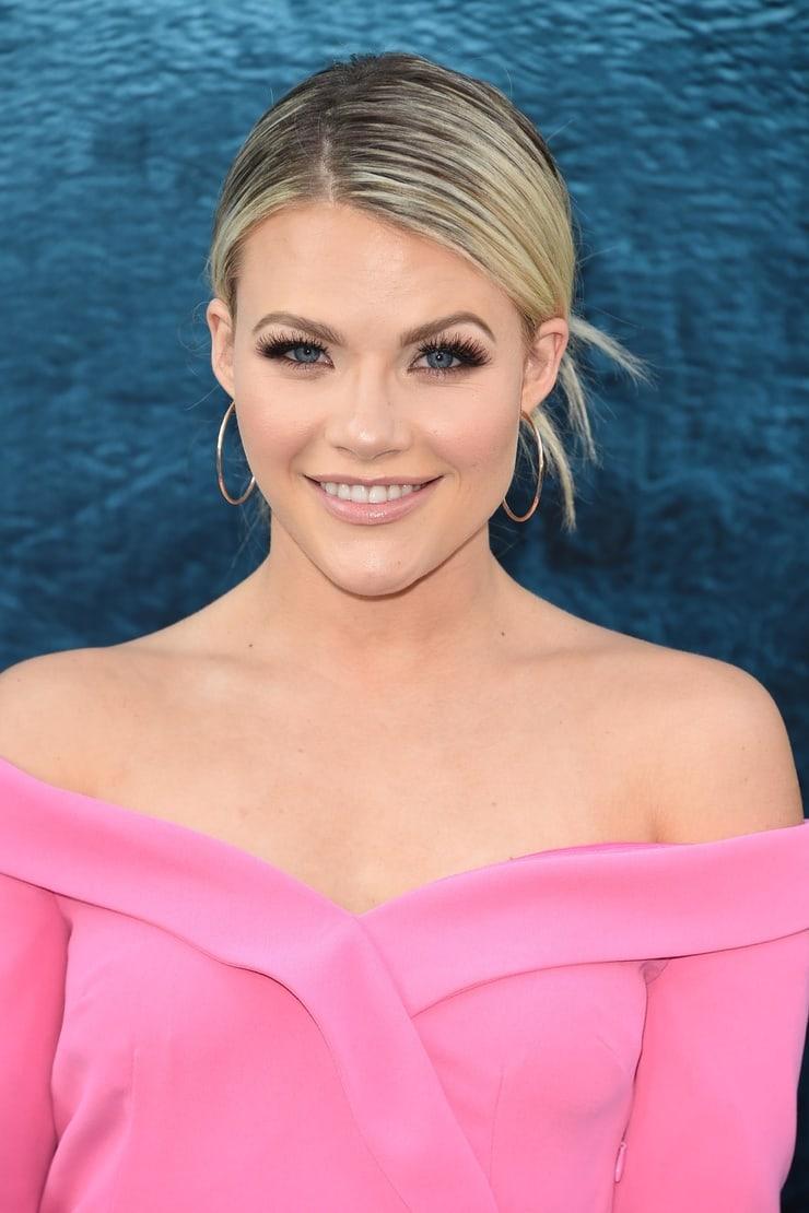 51 Witney Carson Nude Pictures Will Leave You Stunned By Her Sexiness | Best Of Comic Books
