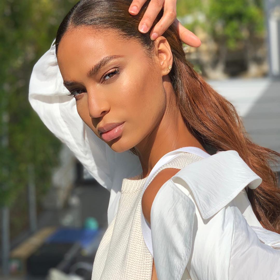 52 Hot Pictures Of Joan Smalls Which Are Just Too Hot To Handle | Best Of Comic Books