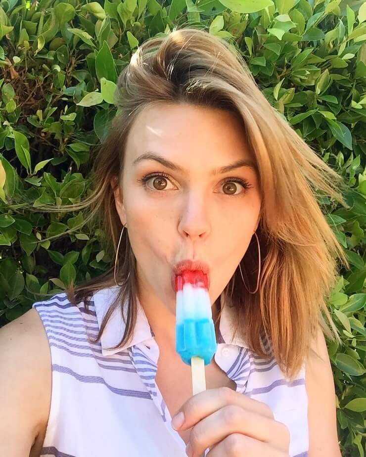 55+ Hot Pictures Of Aimee Teegarden Which Will Will Rock Your World | Best Of Comic Books