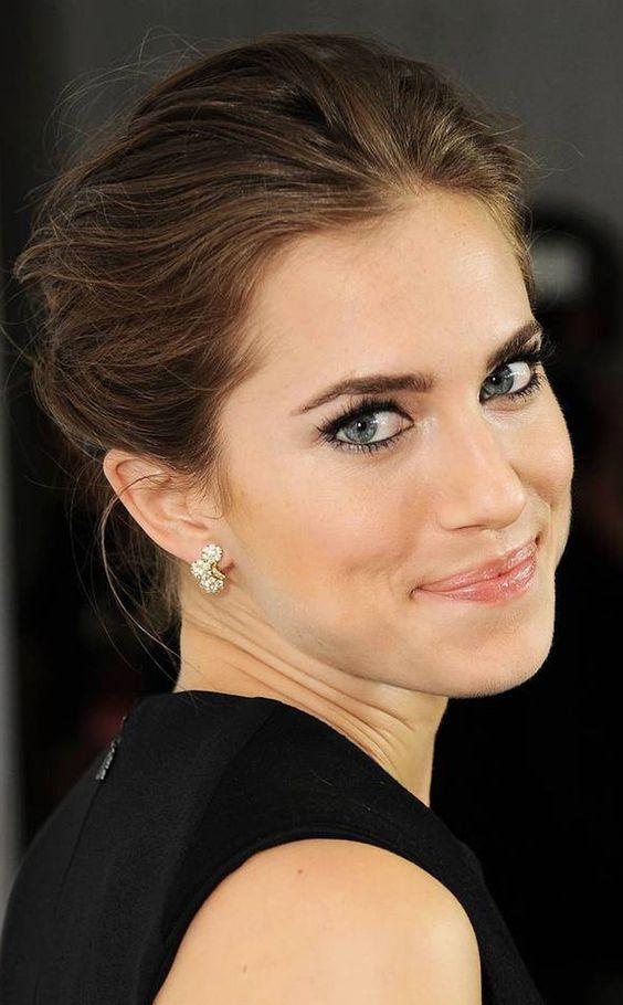 55+ Hot Pictures Of Allison Williams Are Gift From God To Humans | Best Of Comic Books