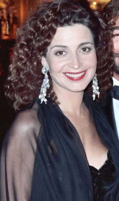 25 Sexiest Pictures Of Annie Potts | CBG