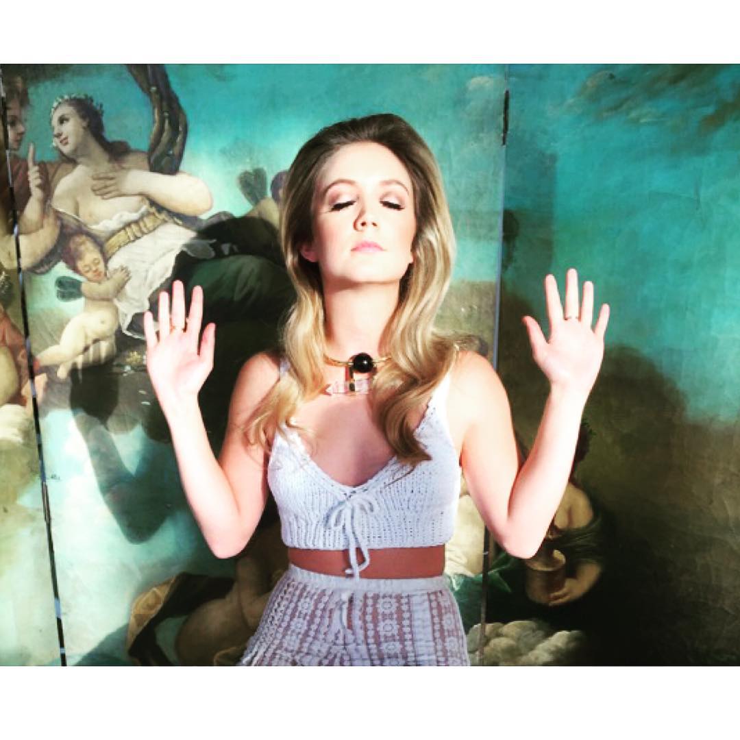 55+ Hot Pictures Of Billie Lourd Are Just Too Damn Sexy | Best Of Comic Books