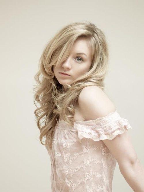 55+ Hot Pictures Of Emily Kinney Which Will Make You Sweat All Over | Best Of Comic Books