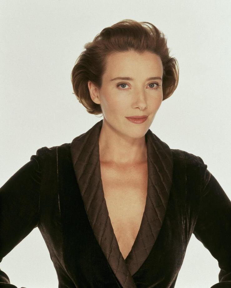 55+ Hot Pictures Of Emma Thompson Are Just Too Yum For Her Fans | Best Of Comic Books