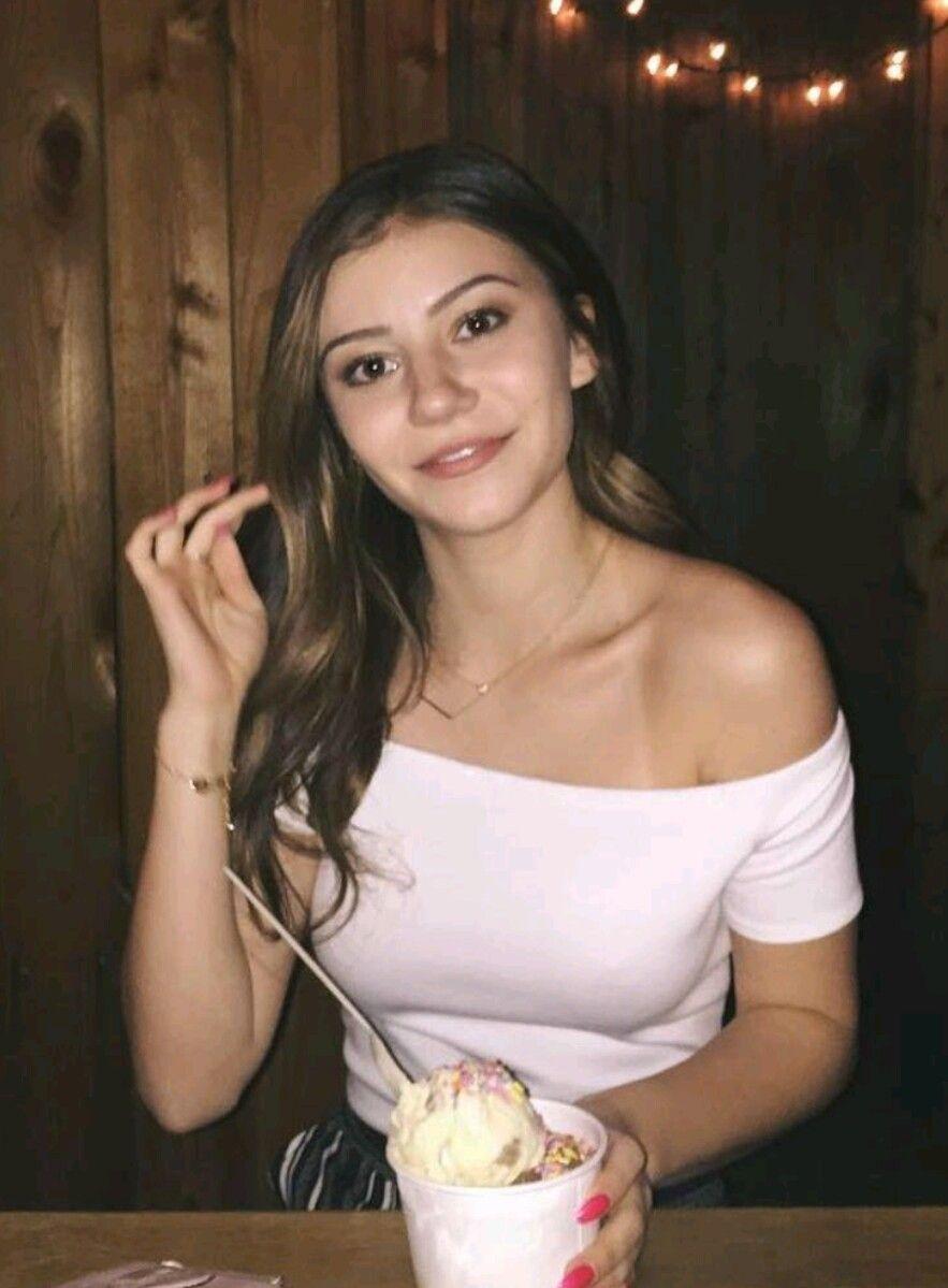55+ Hot Pictures Of Genevieve Hannelius Which Will Raise The Temperature | Best Of Comic Books