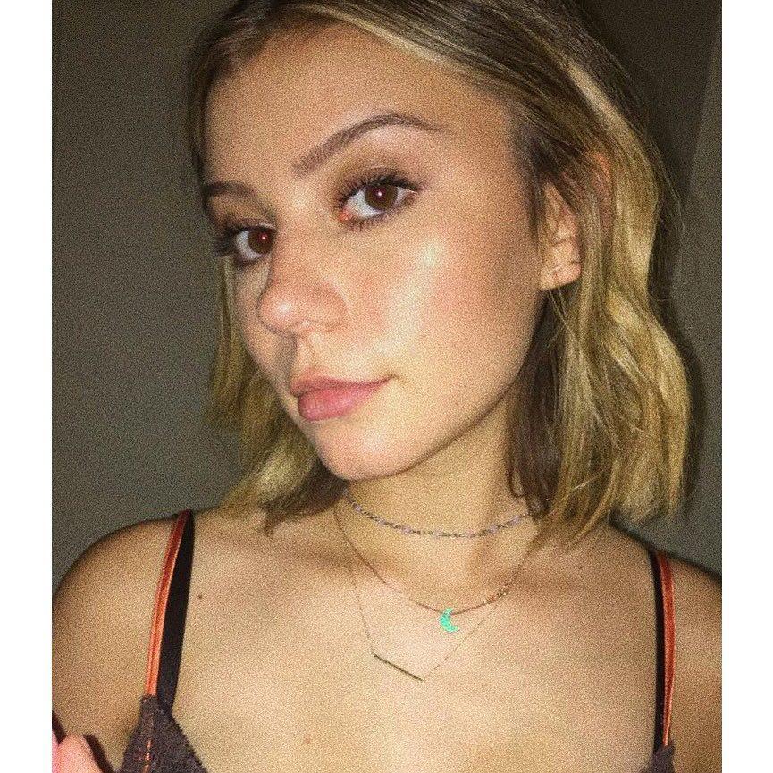 55+ Hot Pictures Of Genevieve Hannelius Which Will Raise The Temperature | Best Of Comic Books