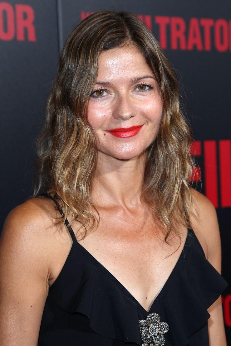55+ Hot Pictures Of Jill Hennessy Which Are Sure to Catch Your Attention | Best Of Comic Books