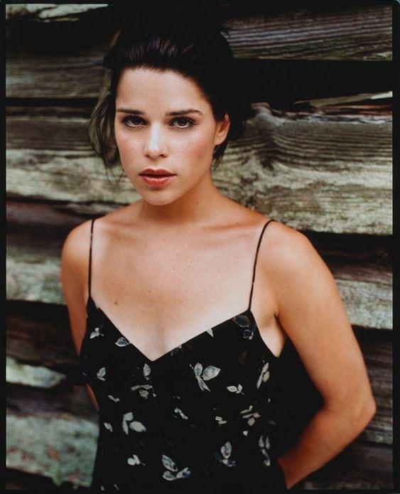 55+ Hot Pictures Of Neve Campbell – Skyscraper Movie Actress | Best Of Comic Books