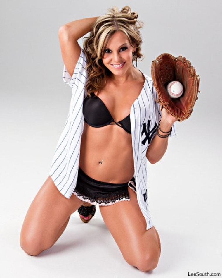 55+ Hot Pictures Of Velvet Sky Will Rock The WWE Fan Inside You | Best Of Comic Books