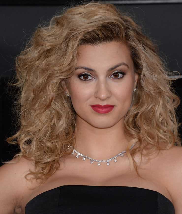 55+ Sexy Tori Kelly Boobs Pictures Are A Genuine Masterpiece | Best Of Comic Books