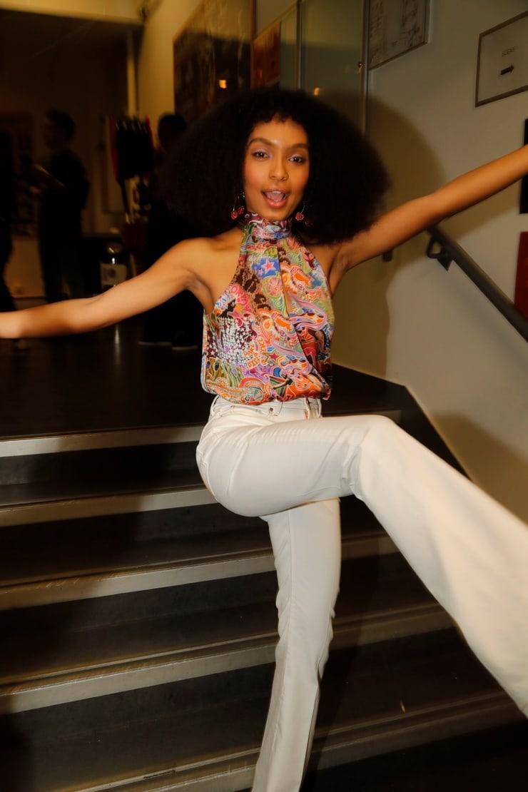 55+ Sexy Yara Shahidi Boobs Pictures Will Expedite An Enormous Smile On Your Face | Best Of Comic Books
