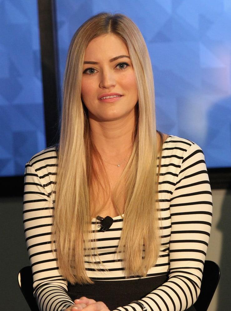 60+ Hot And Sexy Pictures Of Justine Ezarik a.k.a iJustine | Best Of Comic Books