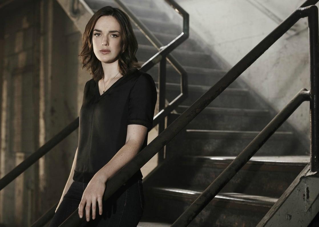 60+ Hot Pictures Of Elizabeth Henstridge – Jemma Simmons In Agents Of S.H.I.E.L.D | Best Of Comic Books