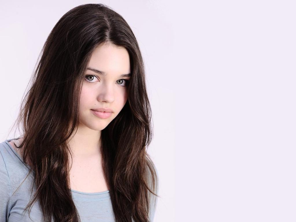 60+ Hot Pictures Of India Eisley Which Will Make You Crazy | Best Of Comic Books