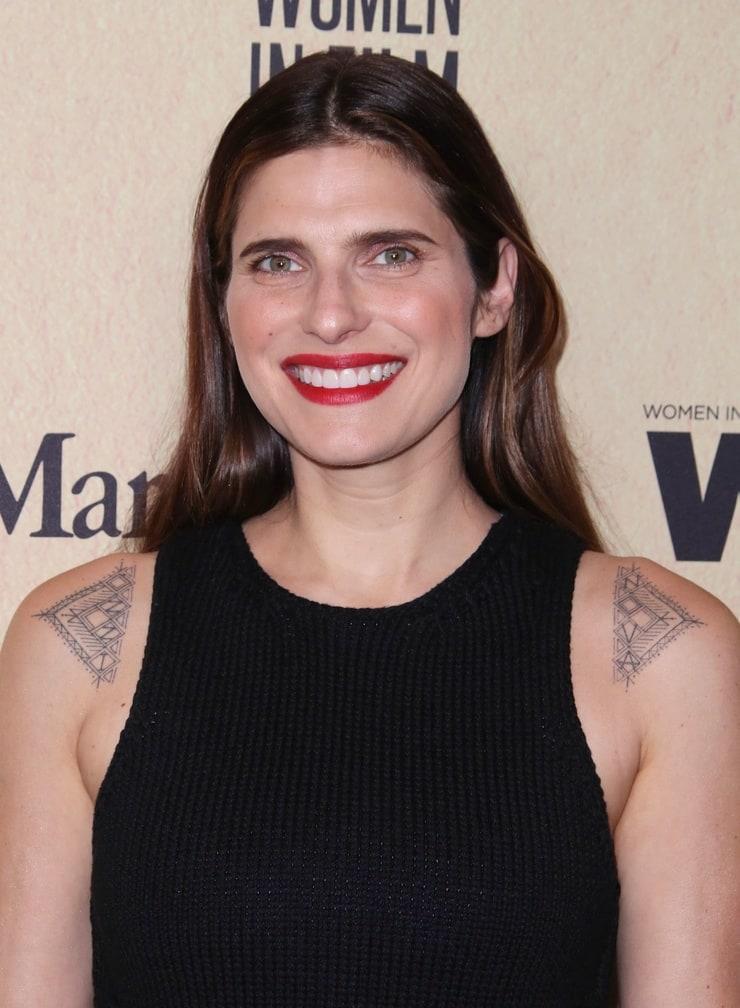 60+ Hot Pictures Of Lake Bell Are Just Heavenly To Watch | Best Of Comic Books