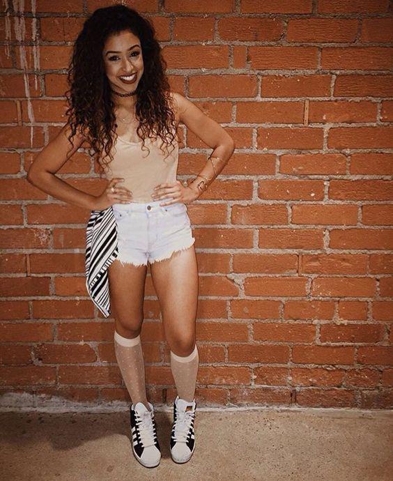 60+ Hot Pictures Of Liza Koshy Will Bring Big Grin On Your Face | Best Of Comic Books