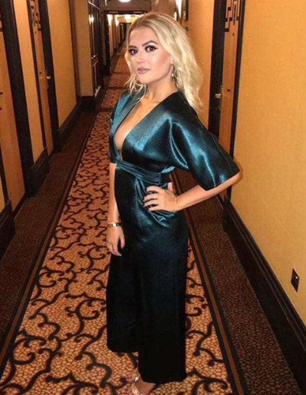 60+ Hot Pictures Of Lucy Fallon Which Expose Her Fantastic Body | Best Of Comic Books