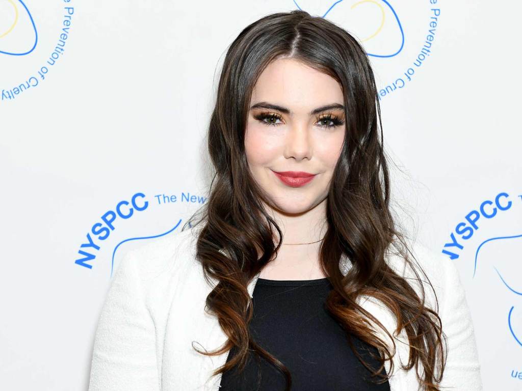 60+ Hot Pictures Of McKayla Maroney Are So Damn Sexy That We Don’t Deserve Her | Best Of Comic Books
