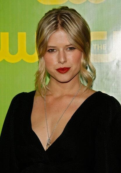 60+ Hot Pictures Of Sarah Wright Which Will Rock Your World | Best Of Comic Books