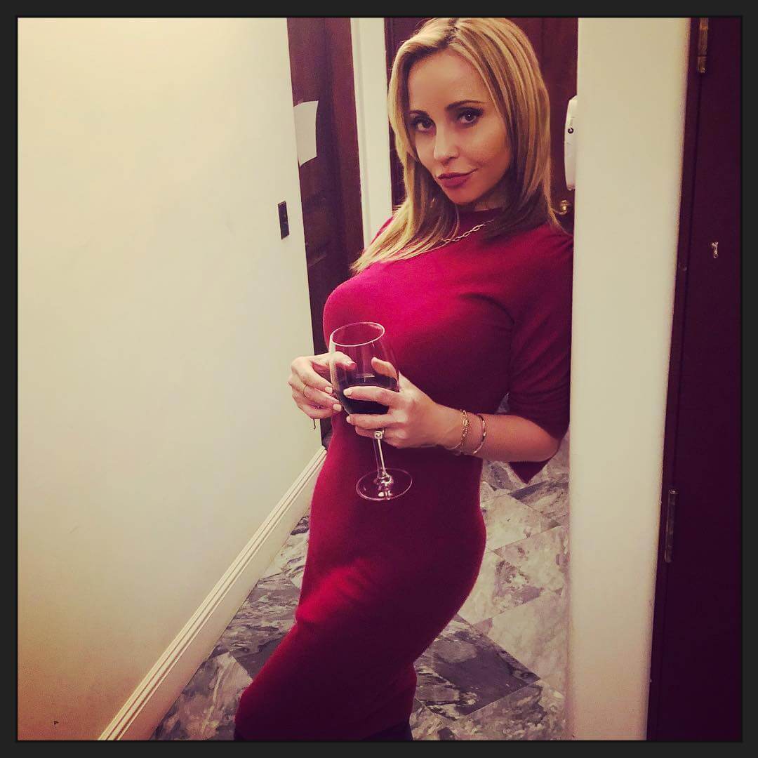60+ Hot Pictures Of Tara Strong Are Here To Take Your Breath Away | Best Of Comic Books