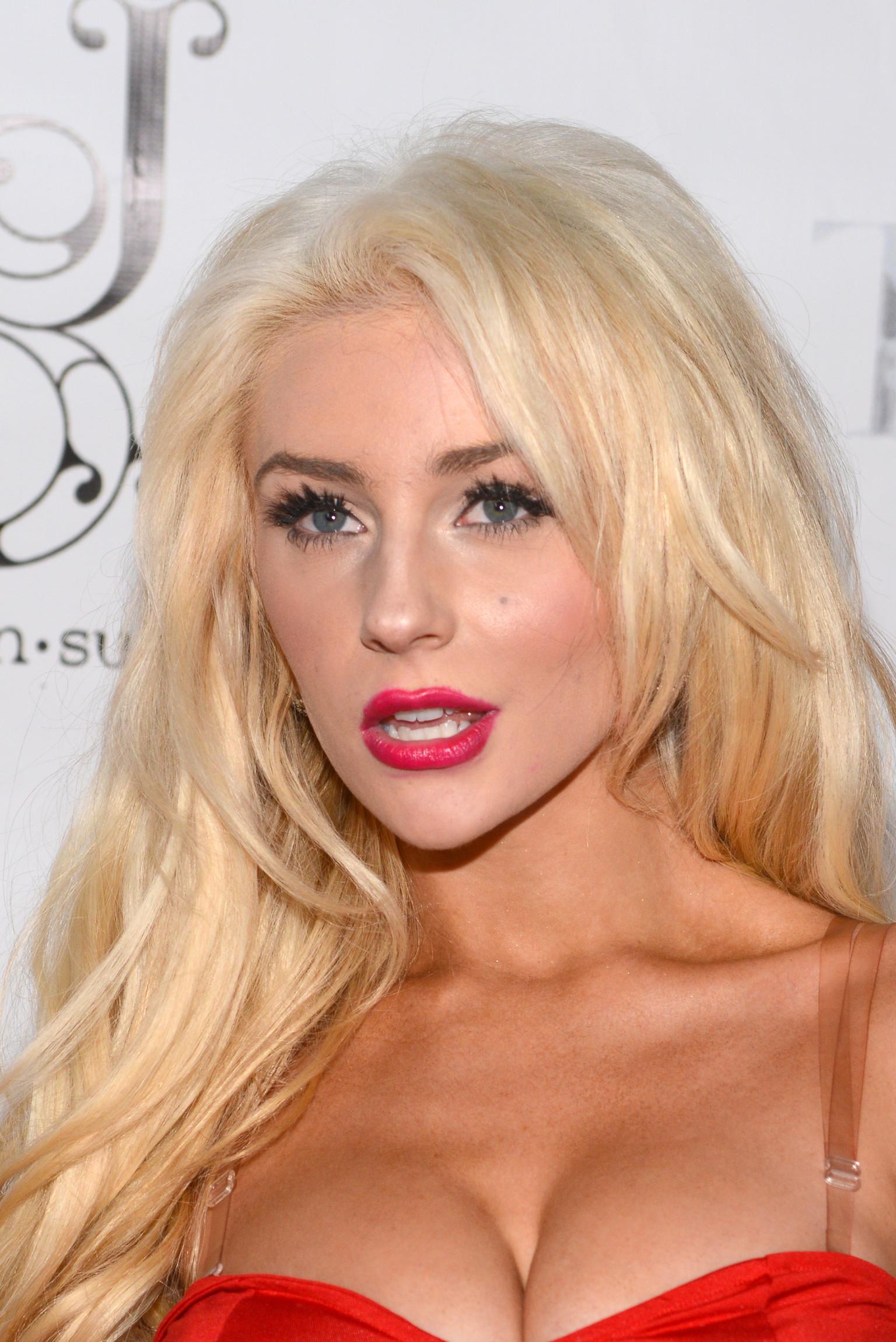 60+ Sexy Courtney Stodden Boobs Pictures Are Just Heavenly To Watch | Best Of Comic Books