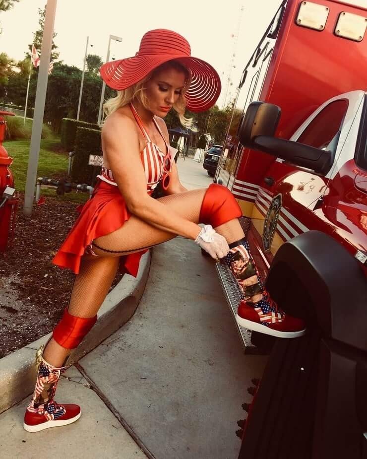 60+ Sexy Lacey Evans Boobs Pictures Are A Delight For Wrestling Fans | Best Of Comic Books