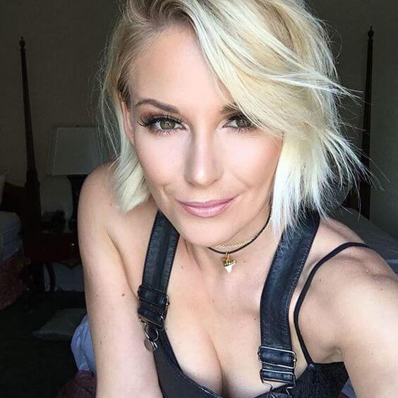 60+ Sexy Renee Young Boobs Pictures Will Boil Your Blood With Fire And Passion For This WWE Diva | Best Of Comic Books