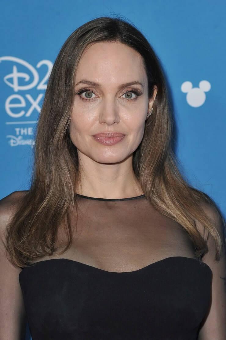 61 Hottest Angelina Jolie Big Butt Pictures Prove That She Is As Sexy As Can Be | Best Of Comic Books