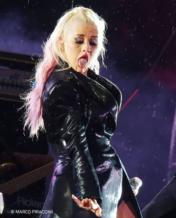 61 Hottest Christina Aguilera Big Booty Pictures Are Just Too Delicious To Watch | Best Of Comic Books