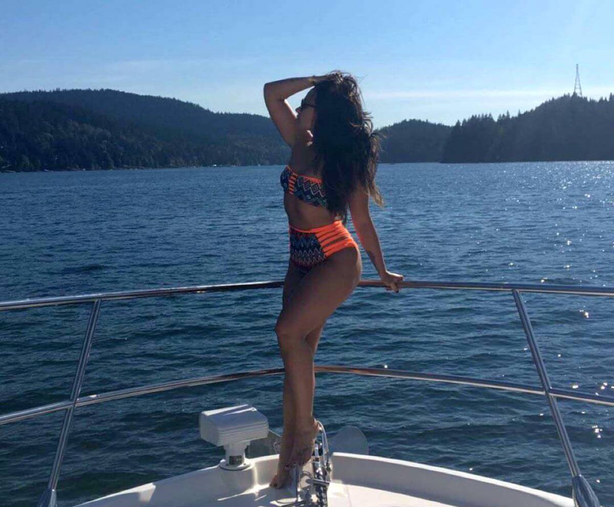 61 Hottest Demi Lovato Big Butt Pictures Which Are Sure To Hypnotize You | Best Of Comic Books