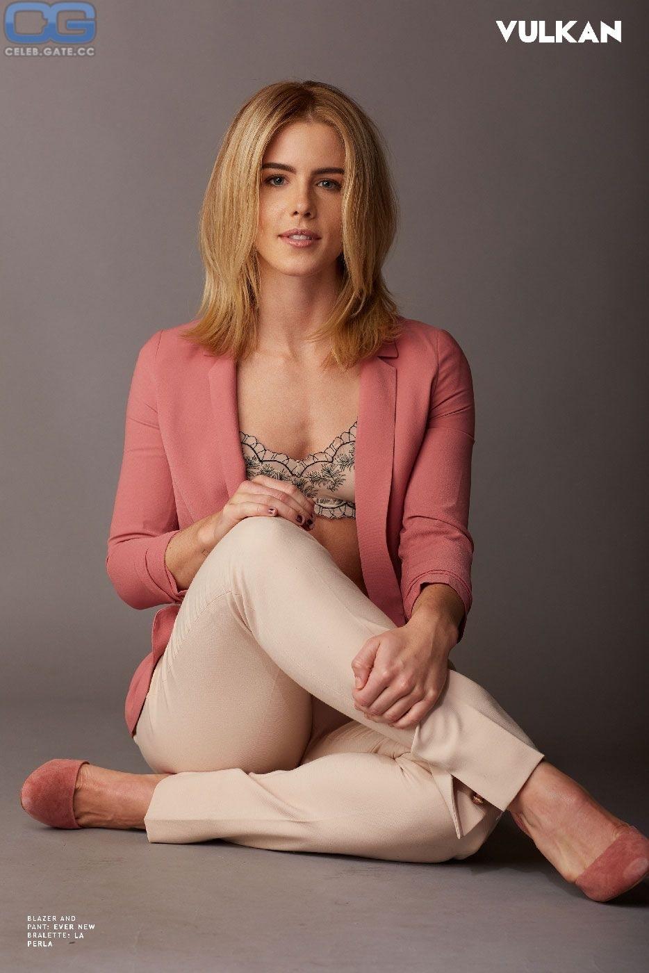 61 Hottest Emily Bett Rickards Cute Ass Pictures Are Here To Rock Your World | Best Of Comic Books