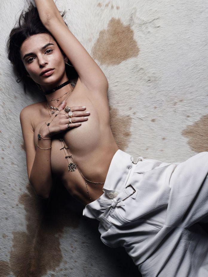 61 Hottest Emily Ratajkowski’s Big Ass Pictures Show Off Her Sexy Butt | Best Of Comic Books