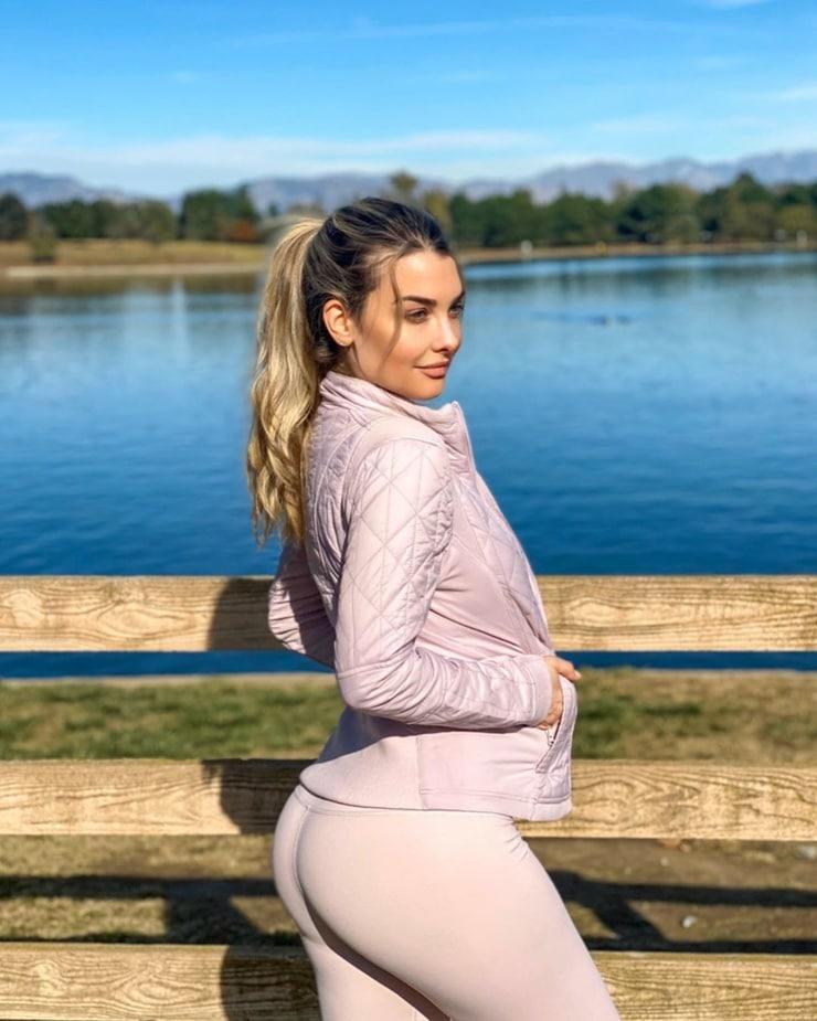 61 Sexiest Emily Sears Big Butt Pictures Will Get You Addicted To Her | Best Of Comic Books