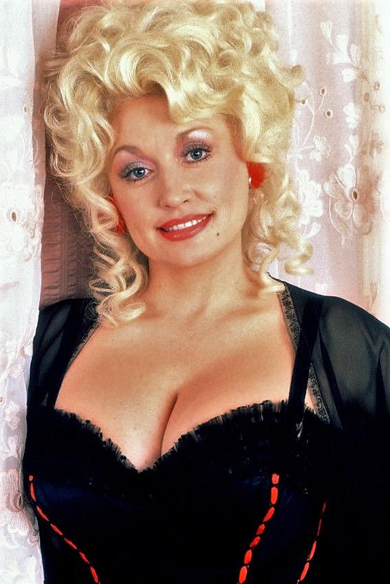 61 Sexy Dolly Parton Boobs Pictures Which Will Make You Fall In Love With Her | Best Of Comic Books