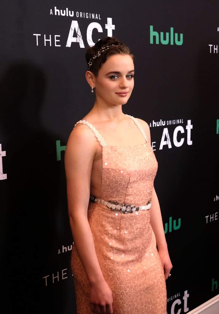 61 Sexy Joey King Boobs Pictures Will Make Your Hands Want Her | Best Of Comic Books