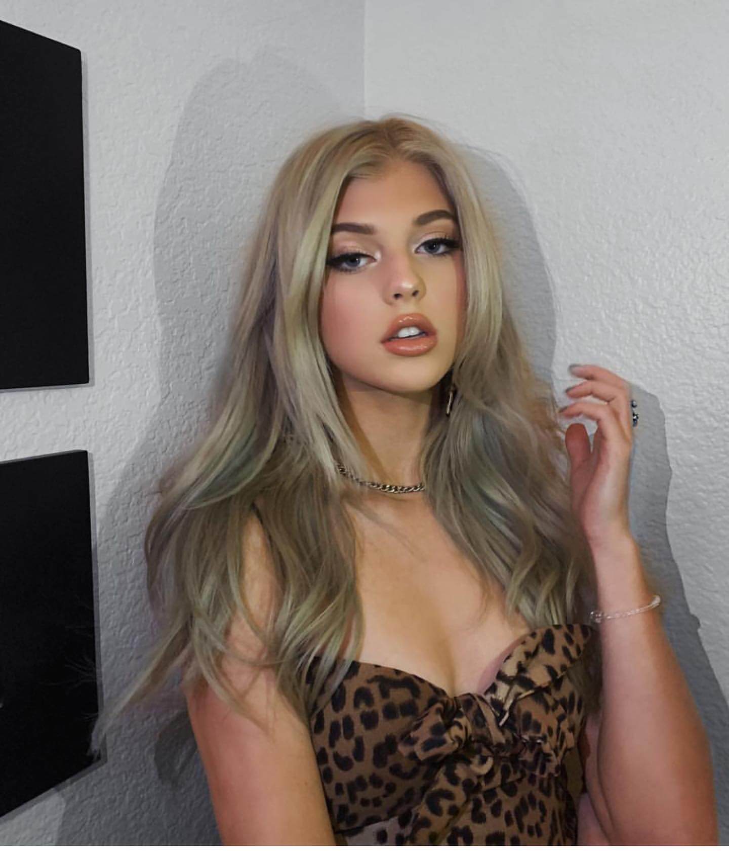 61 Sexy Loren Gray Boobs Pictures Are A Treat For Fans | Best Of Comic Books