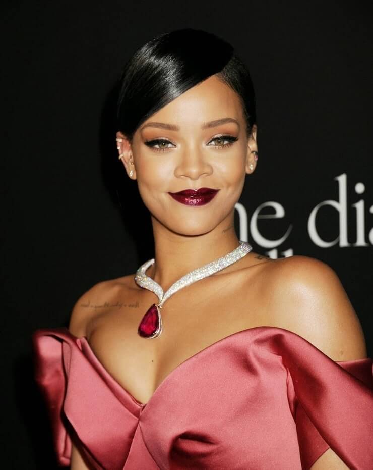 61 Sexy Rihanna Boobs Pictures Are Too Damn Appealing | Best Of Comic Books