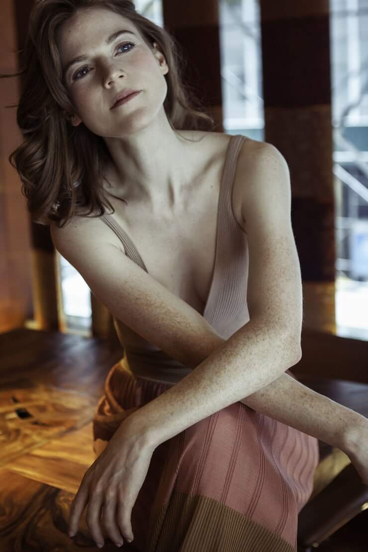 61 Sexy Rose Leslie Boobs Pictures That Are Simply Gorgeous | Best Of Comic Books