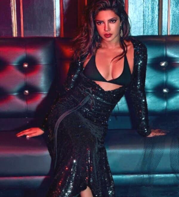 63 Hot Pictures Of Priyanka Chopra Will Drive You Nuts For Her | Best Of Comic Books