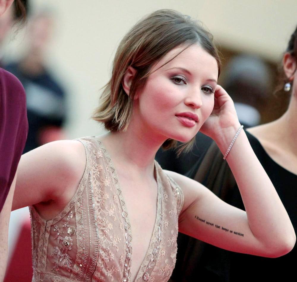 65+ Hot And Sexy Pictures Of Emily Browning Will Make You Want Her Now | Best Of Comic Books